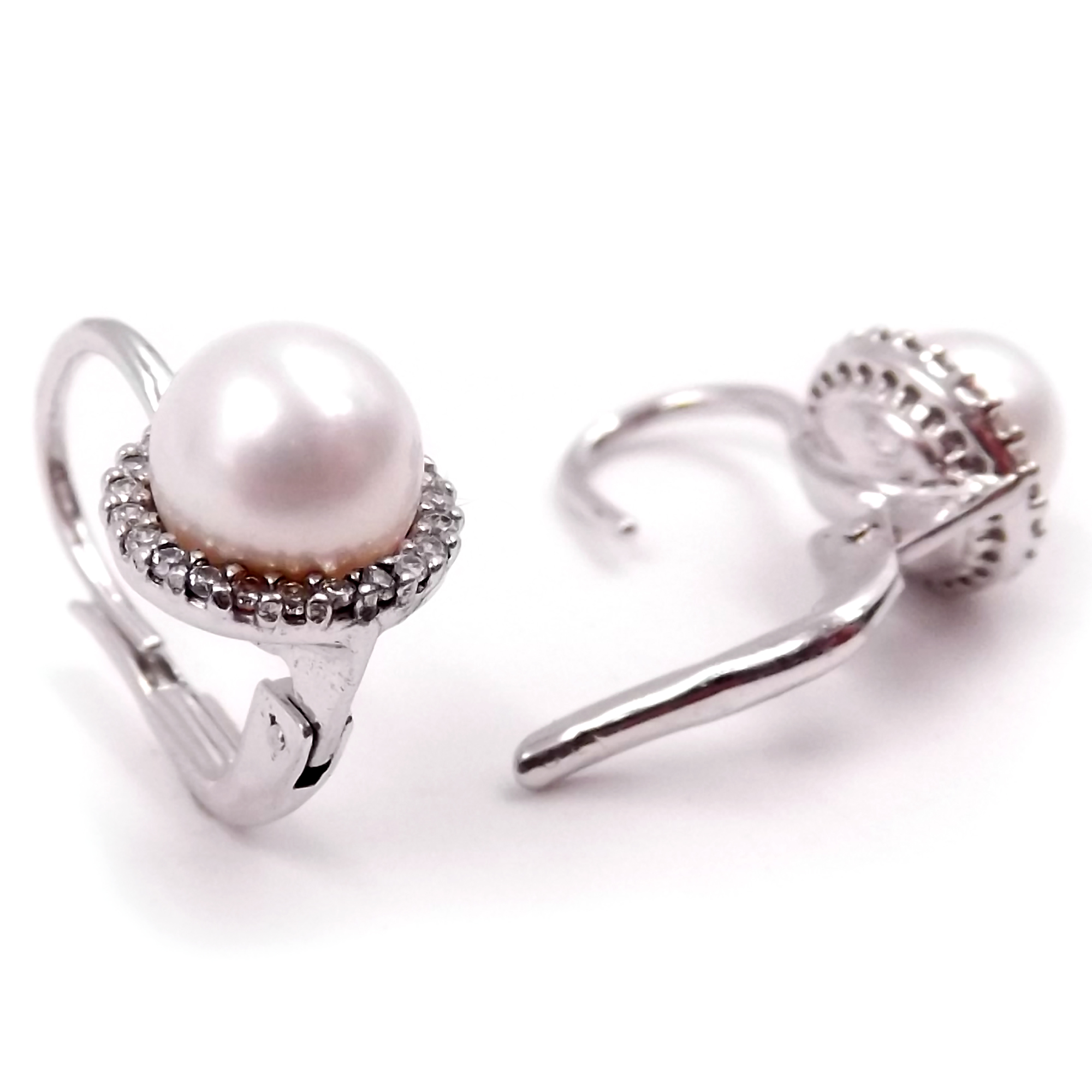 Peut On Garder Les Boucles D'oreilles Medicales